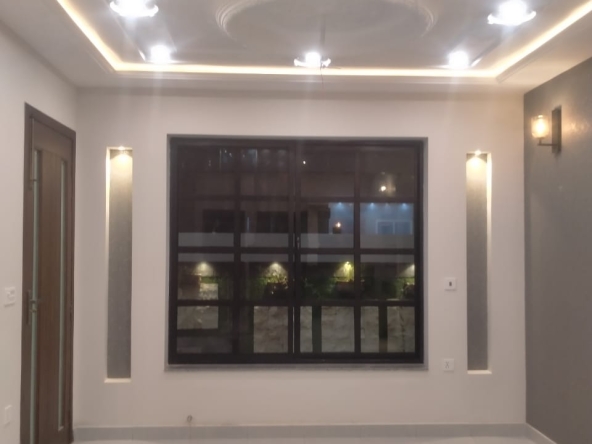 WhatsApp Image 2025-02-28 at 19.22.05_c0502347